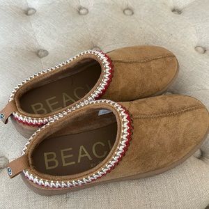Designer-inspired slippers/mules